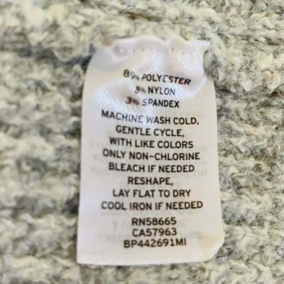 BP Nordstrom Weekend V Neck Sweater Large NWT - Picture 6 of 6